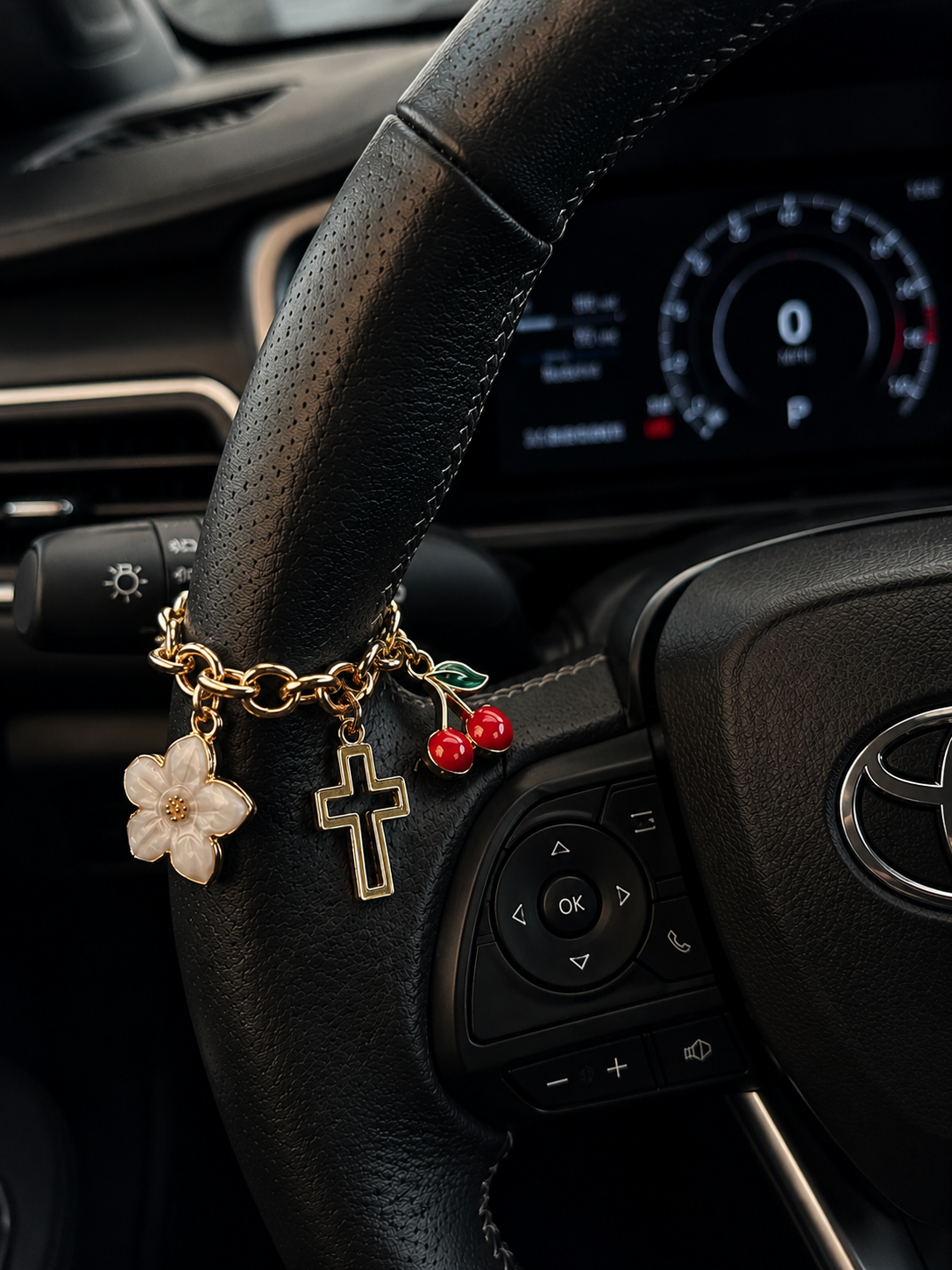 Steering Wheel Charm-Fun Car Accessory Collection