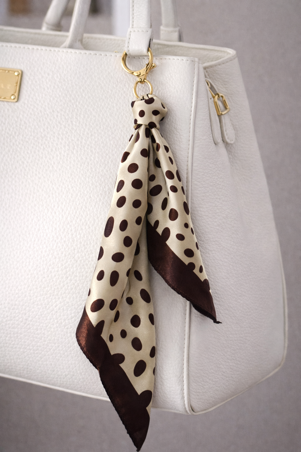 "Yeah Yeah"Scarf Bag Charm