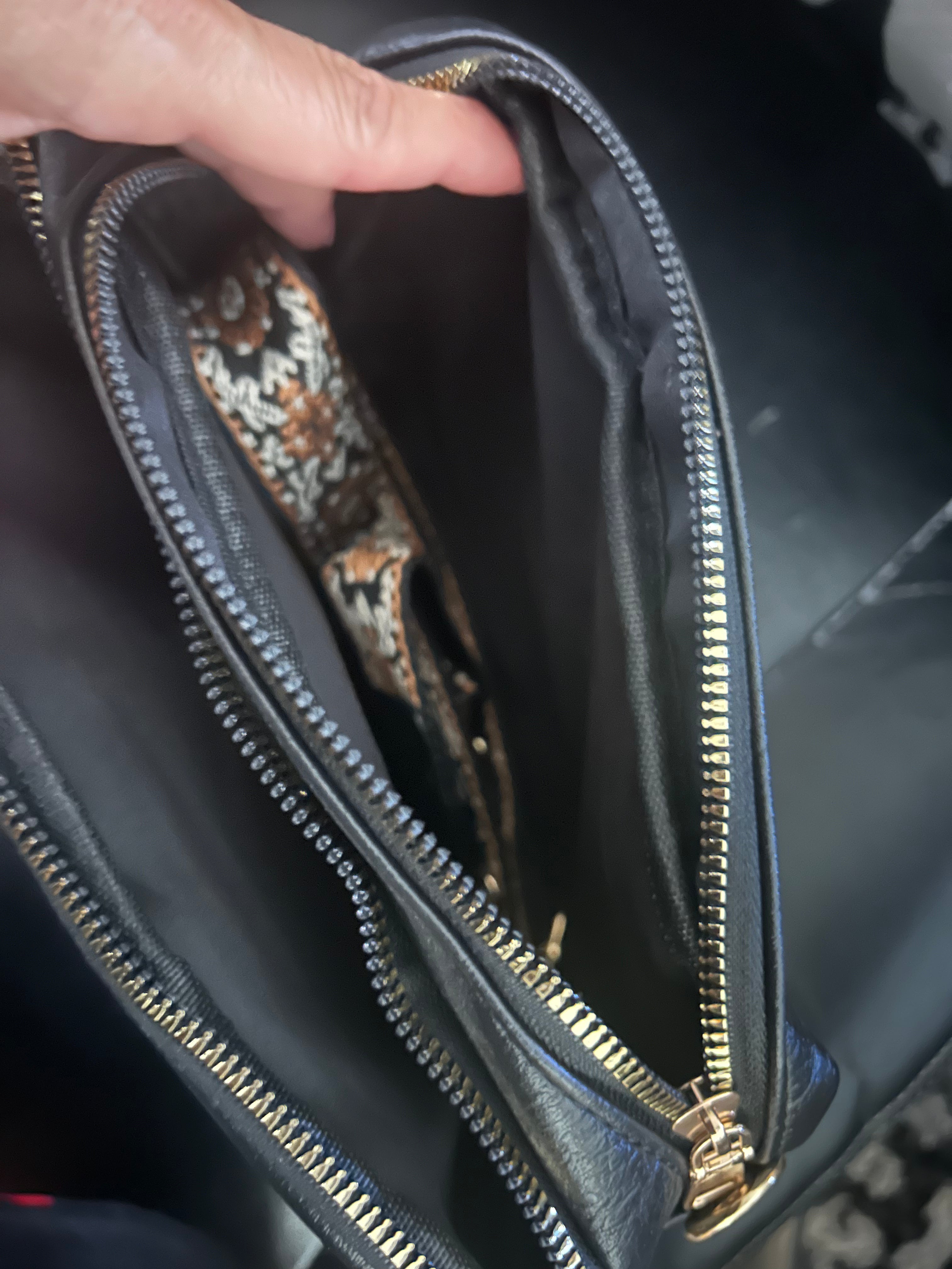 Multi-Pocket Crossbody Bag with Wide Floral Strap – Medium Everyday Shoulder Purse-Multiple color choices